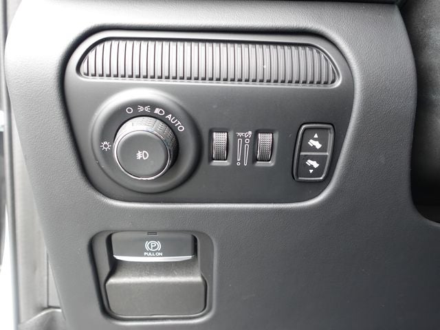 2023 Jeep Grand Wagoneer Series III