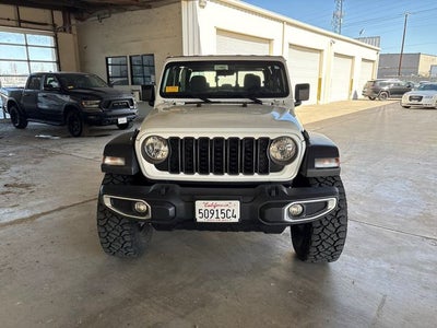 2024 Jeep Gladiator Sport