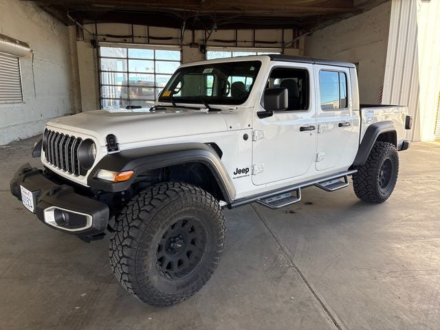 2024 Jeep Gladiator Sport