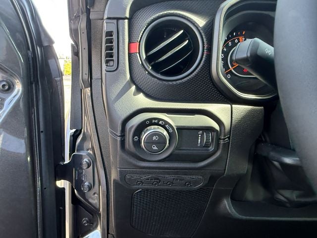 2026 Jeep Gladiator Shadow Ops