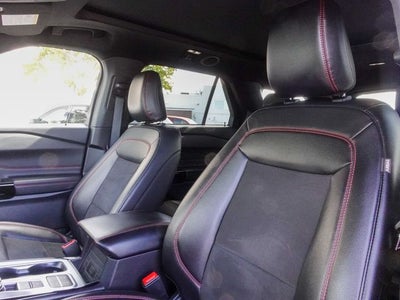 2024 Ford Explorer ST-Line