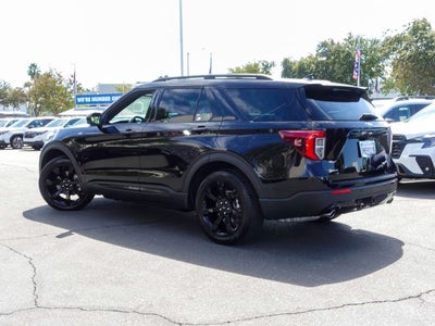 2024 Ford Explorer ST-Line