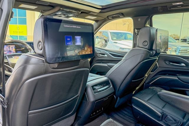 2023 Cadillac Escalade Sport