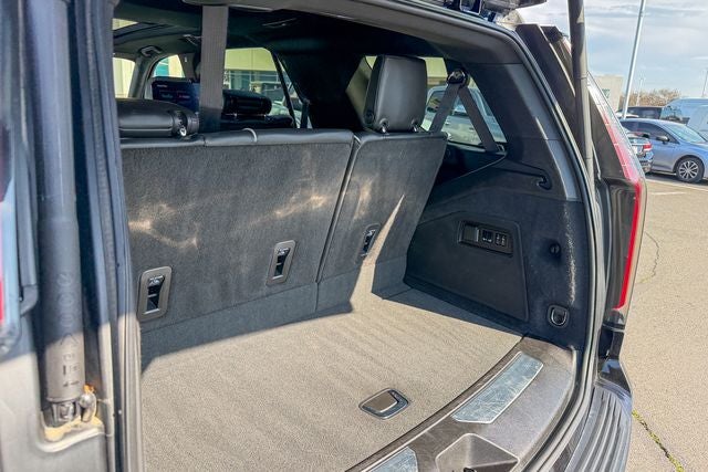 2023 Cadillac Escalade Sport