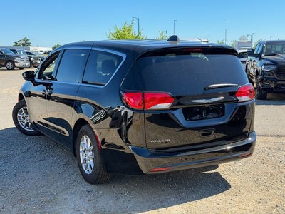 2026 Chrysler Voyager LX