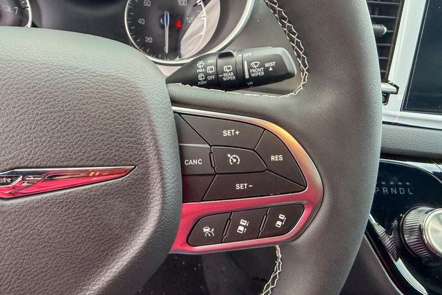 2026 Chrysler Voyager LX