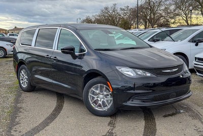 2026 Chrysler Voyager LX