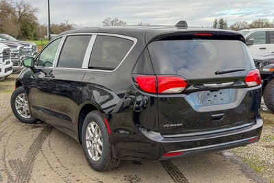 2026 Chrysler Voyager LX