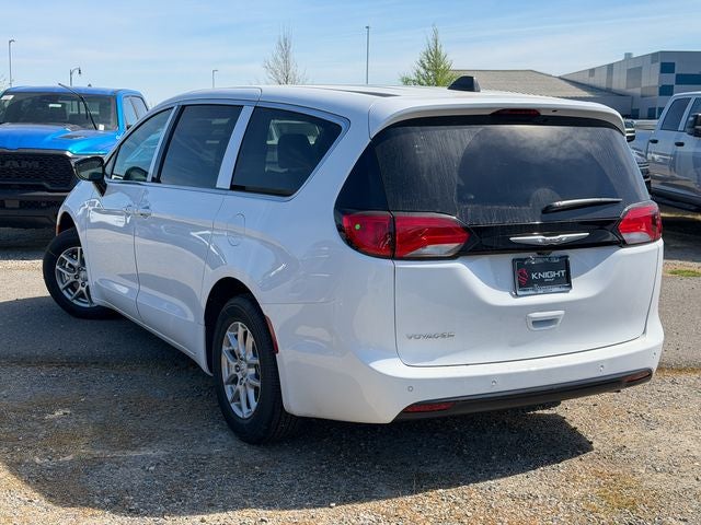 2026 Chrysler Voyager LX