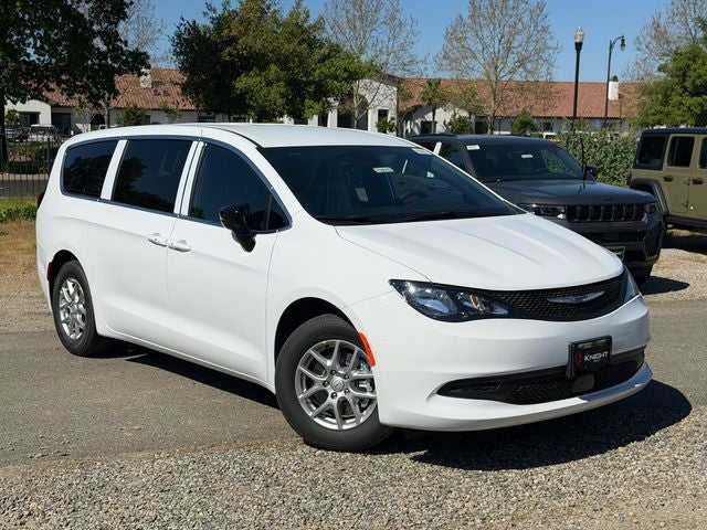 2026 Chrysler Voyager LX