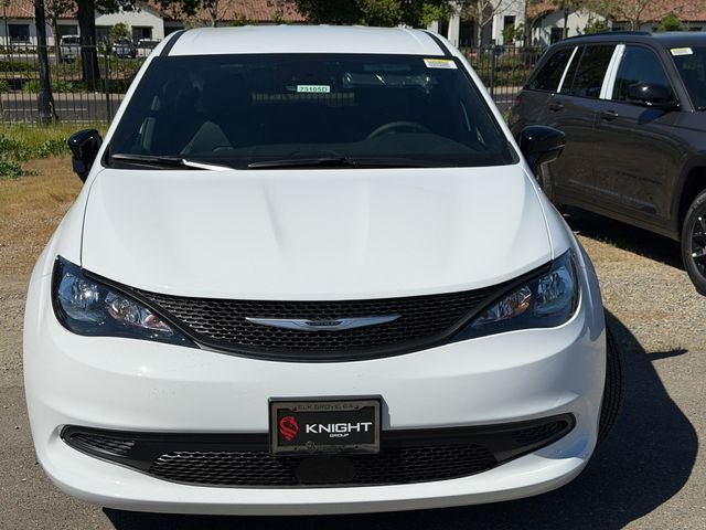 2026 Chrysler Voyager LX