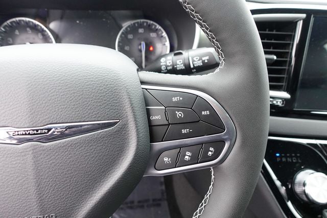 2026 Chrysler Voyager LX