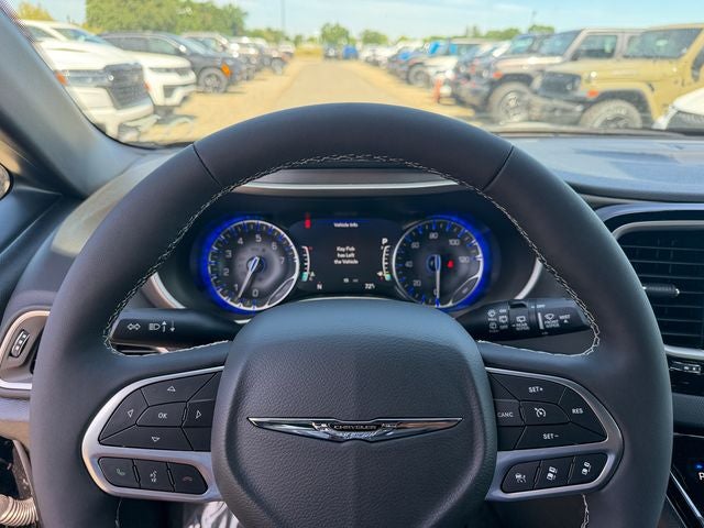 2026 Chrysler Voyager LX