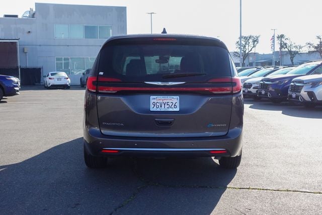 2023 Chrysler Pacifica Hybrid Touring L