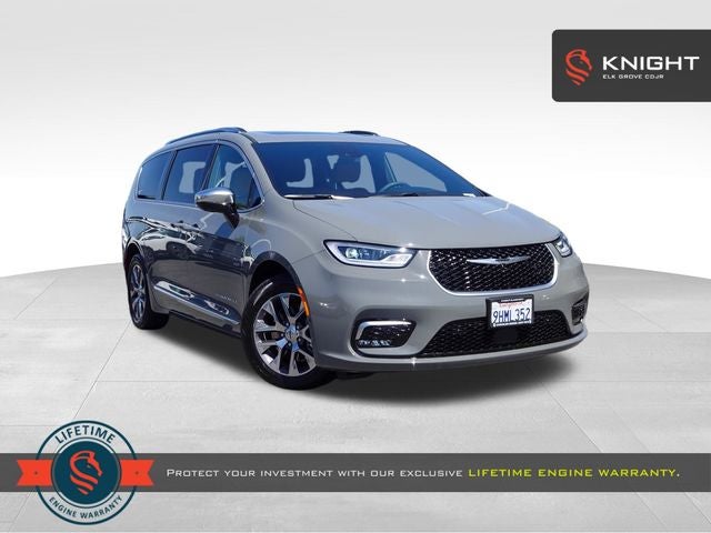 2023 Chrysler Pacifica Hybrid Pinnacle