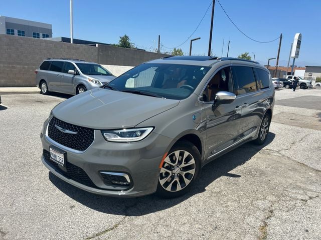 2023 Chrysler Pacifica Hybrid Pinnacle