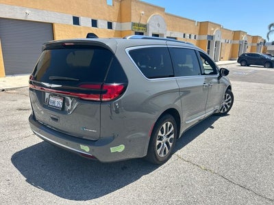 2023 Chrysler Pacifica Hybrid Pinnacle