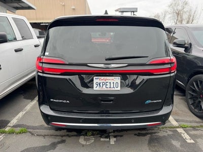 2024 Chrysler Pacifica Hybrid Select