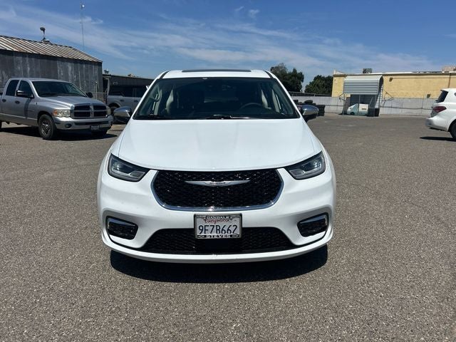 2023 Chrysler Pacifica Hybrid Limited