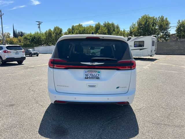 2023 Chrysler Pacifica Hybrid Limited