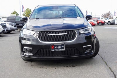 2024 Chrysler Pacifica Hybrid Select