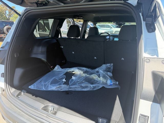 2026 Jeep Cherokee Base