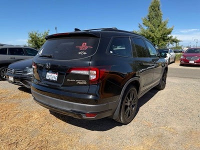 2022 Honda Pilot Black Edition
