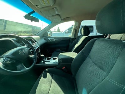 2015 Nissan Pathfinder S