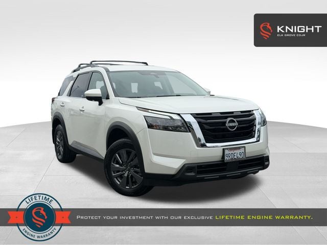 2024 Nissan Pathfinder SV