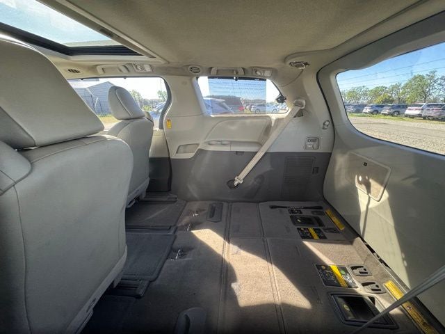2014 Toyota Sienna Limited 7 Passenger