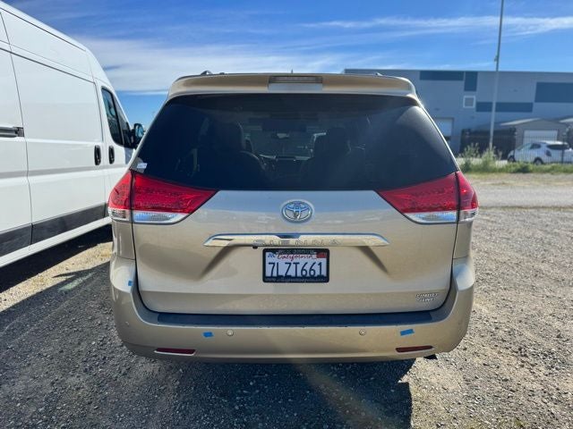 2014 Toyota Sienna Limited 7 Passenger