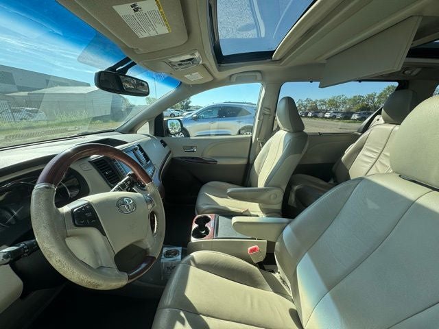2014 Toyota Sienna Limited 7 Passenger