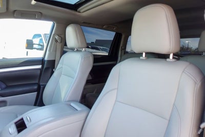 2017 Toyota Highlander XLE