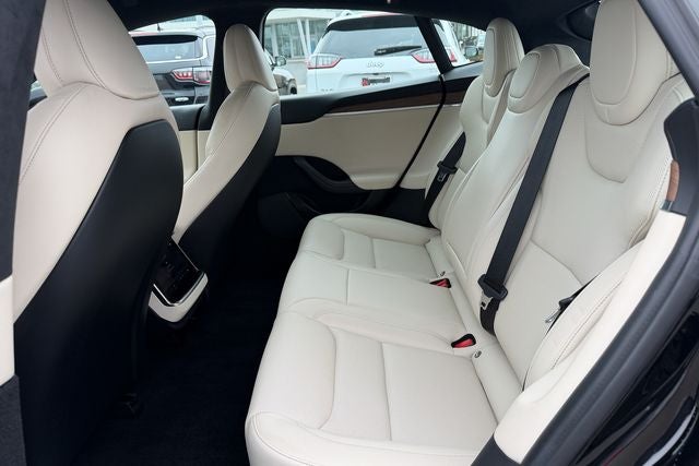 2022 Tesla Model S Base