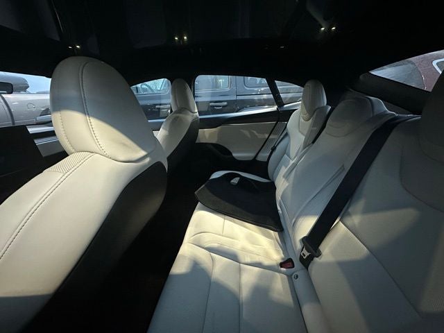 2022 Tesla Model S Base