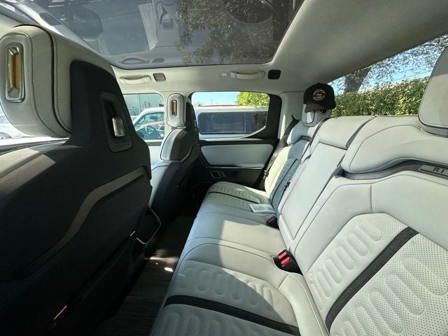 2022 Rivian R1T Adventure