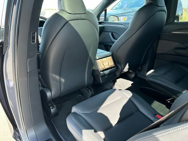 2023 Tesla Model X Standard Range