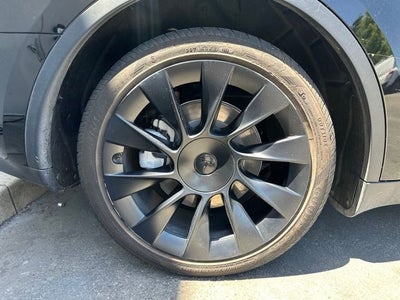 2023 Tesla Model Y Standard Range