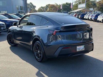 2026 Tesla Model Y Premium