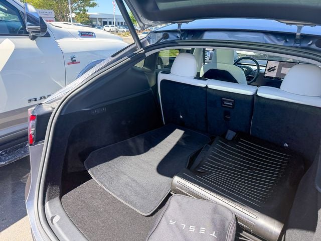 2024 Tesla Model Y Performance