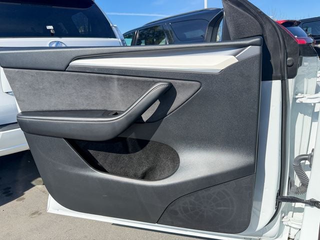 2024 Tesla Model Y Performance