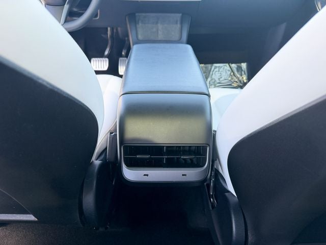 2024 Tesla Model Y Performance