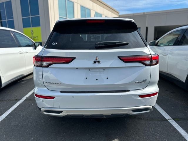 2023 Mitsubishi Outlander PHEV SE