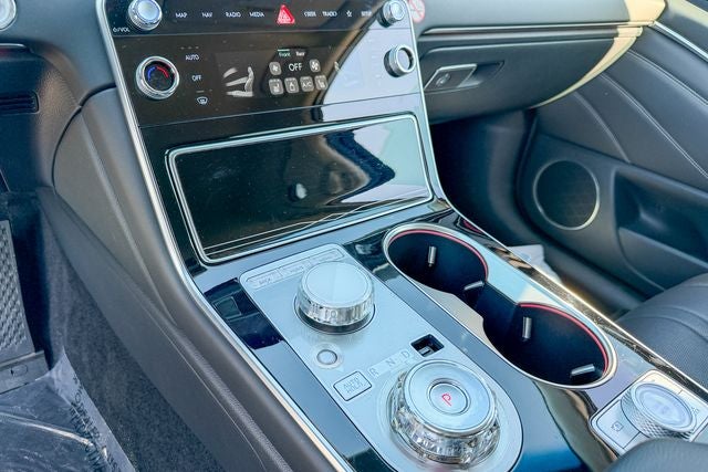 2025 Genesis GV80 2.5T