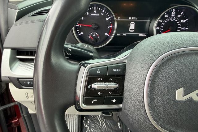 2024 Kia Carnival LX