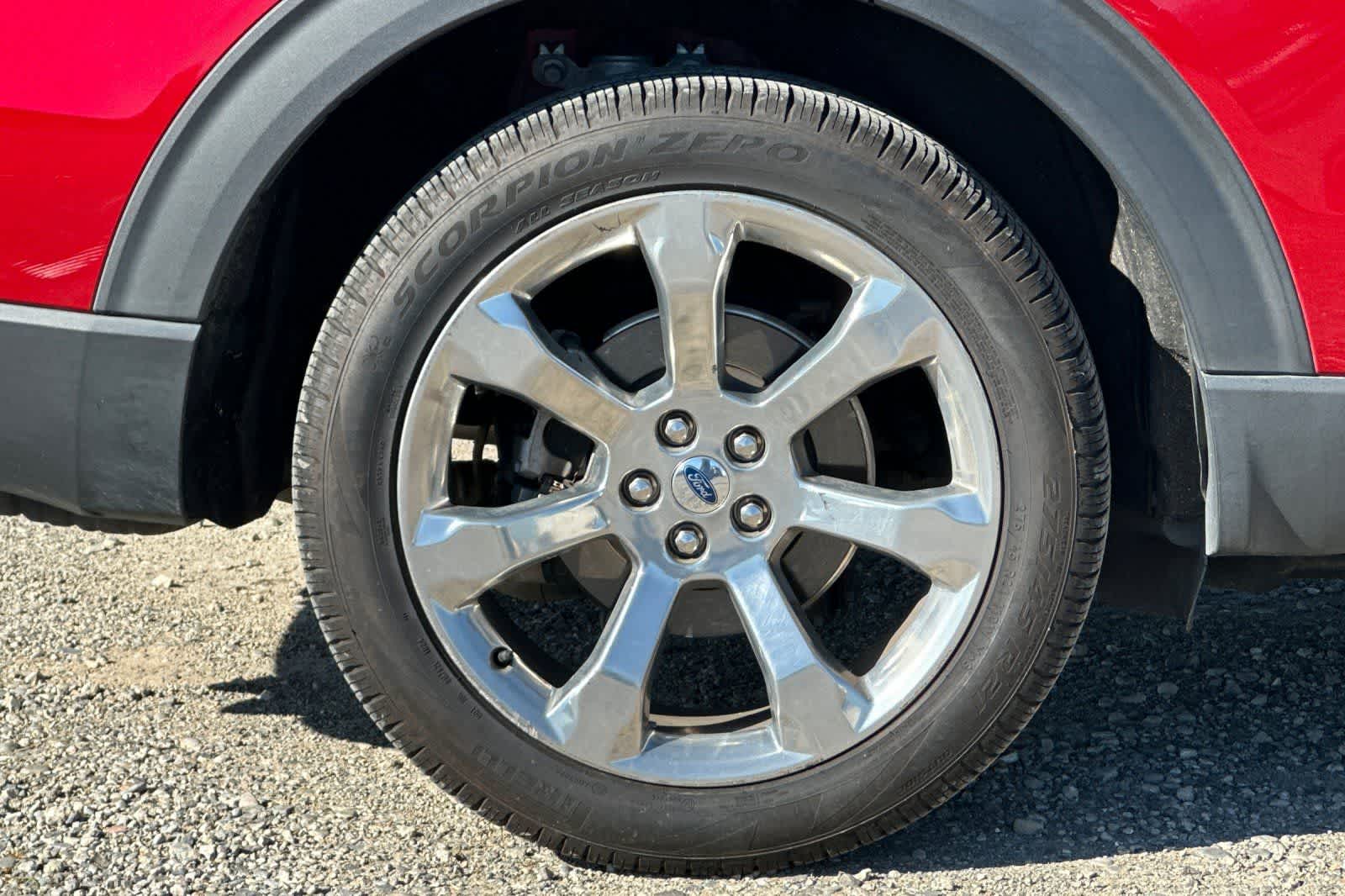 2020 Ford Explorer Platinum