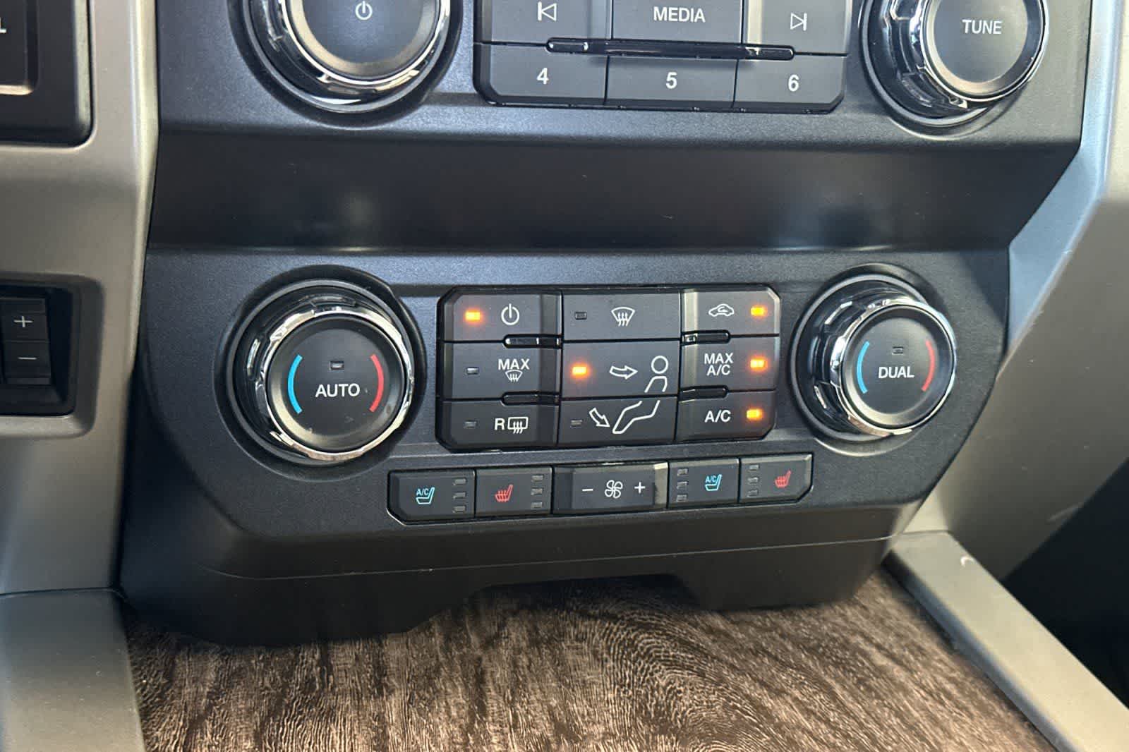 2019 Ford Super Duty F-250 Pickup LARIAT