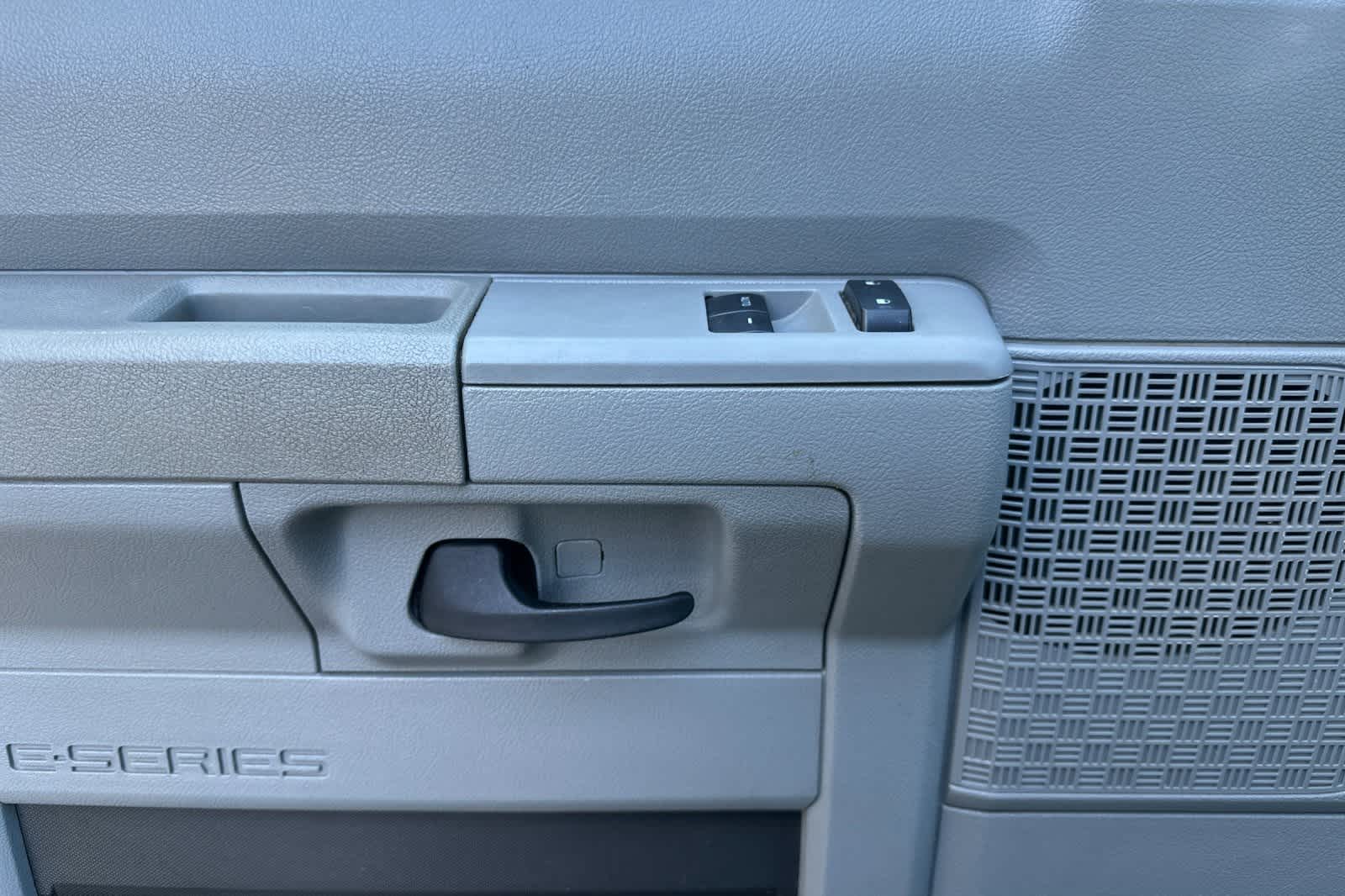 2014 Ford E-Series Cargo Van Commercial