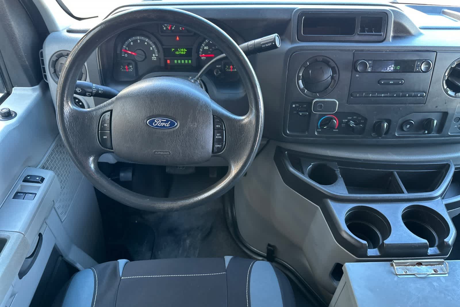 2014 Ford E-Series Cargo Van Commercial