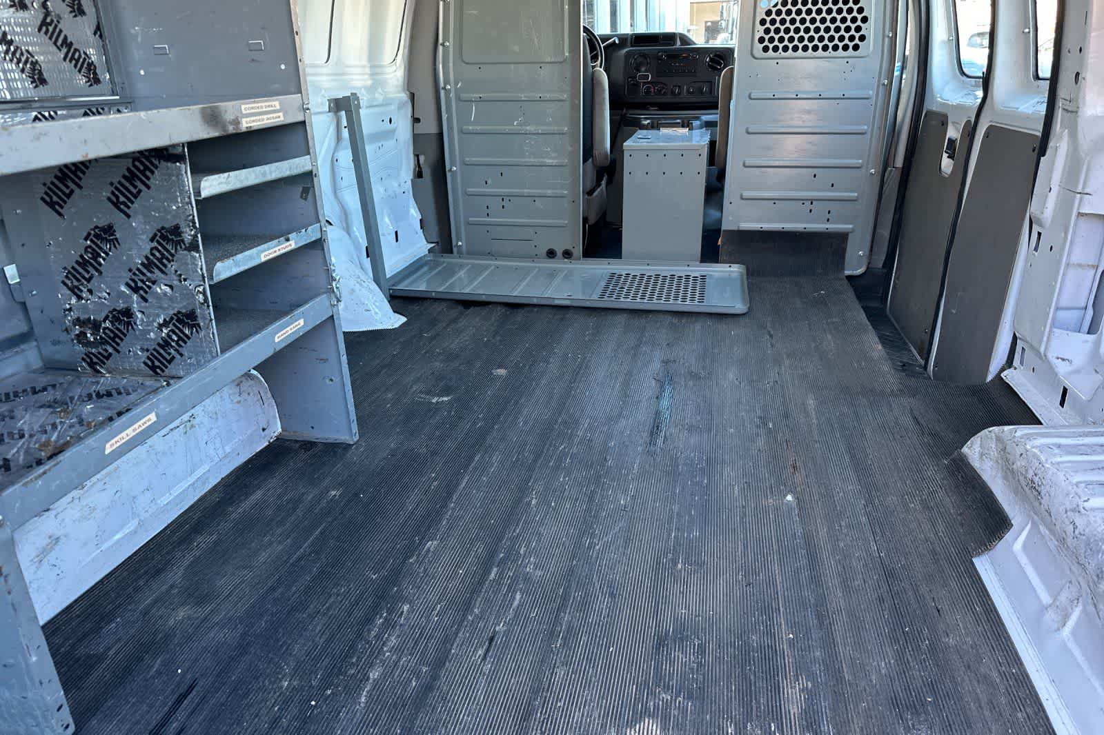 2014 Ford E-Series Cargo Van Commercial